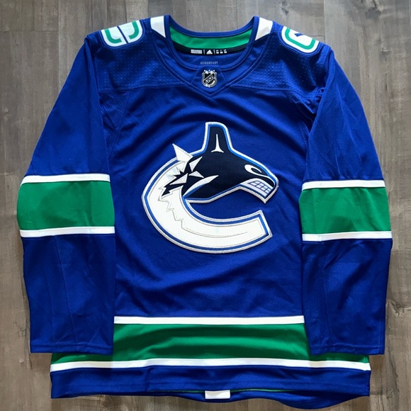 Vancouver Canucks Adidas Jersey - Picture 1 of 6